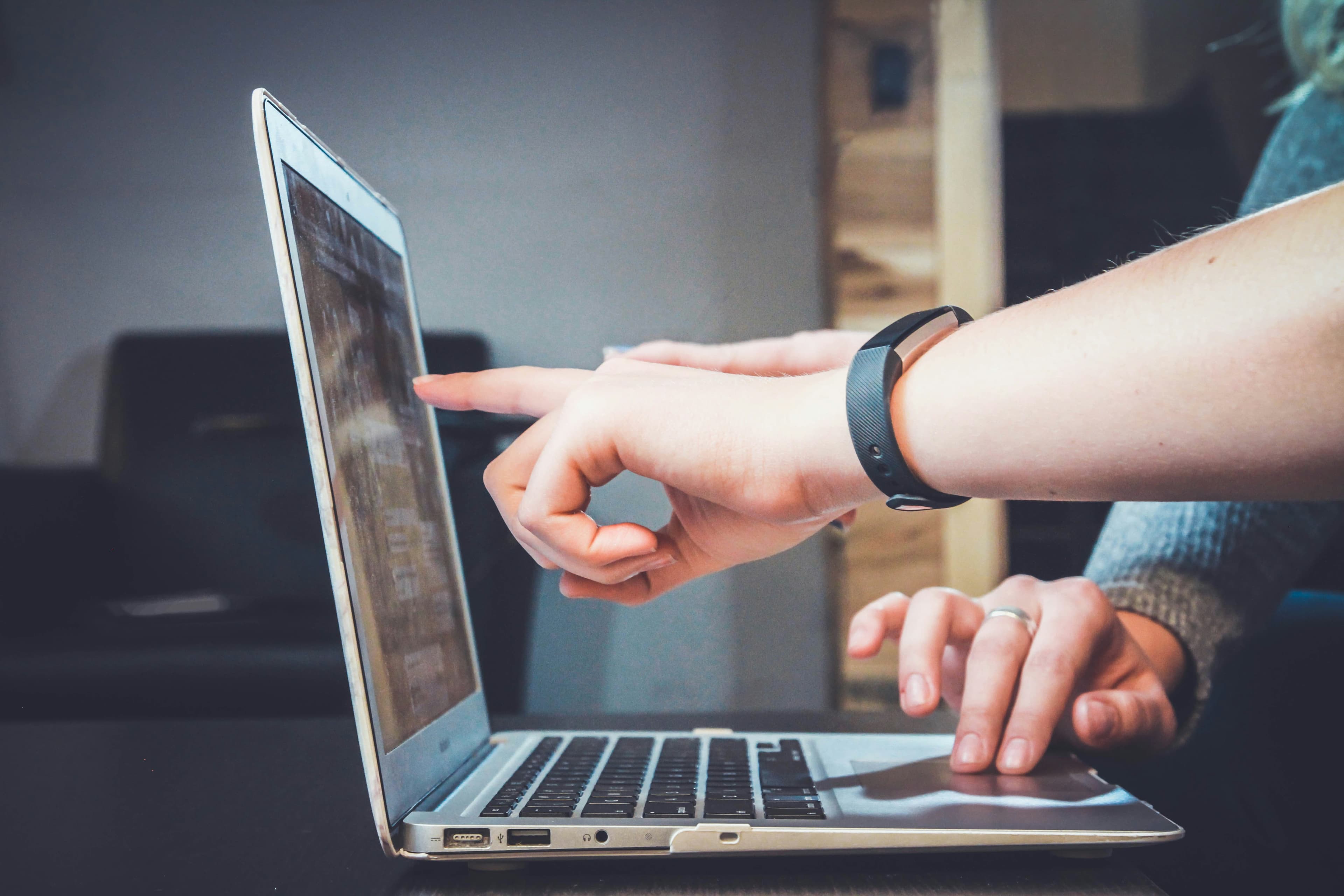 Building Reliable Browser AI Agents: When Playwright Meets LLM Reasoning